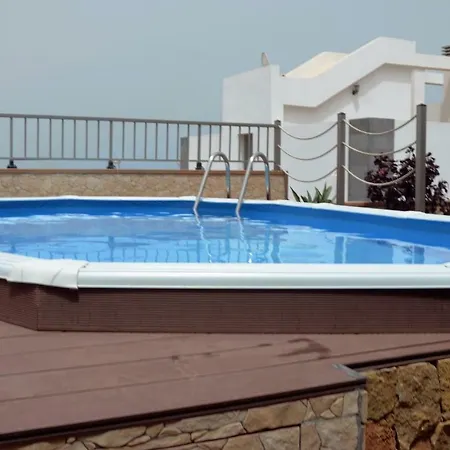 Hébergement de vacances Casa Marinero With Private Pool